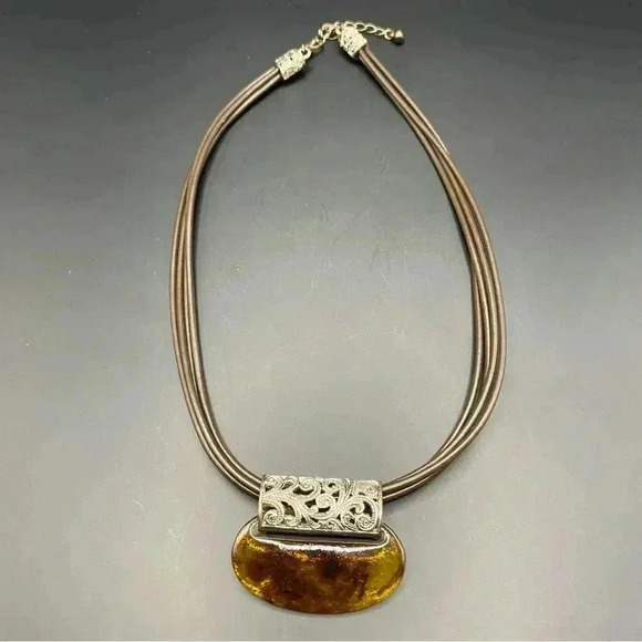VGT Choker Necklace with Silver-tone & Topaz-Colored Pendant - Picture 1 of 9
